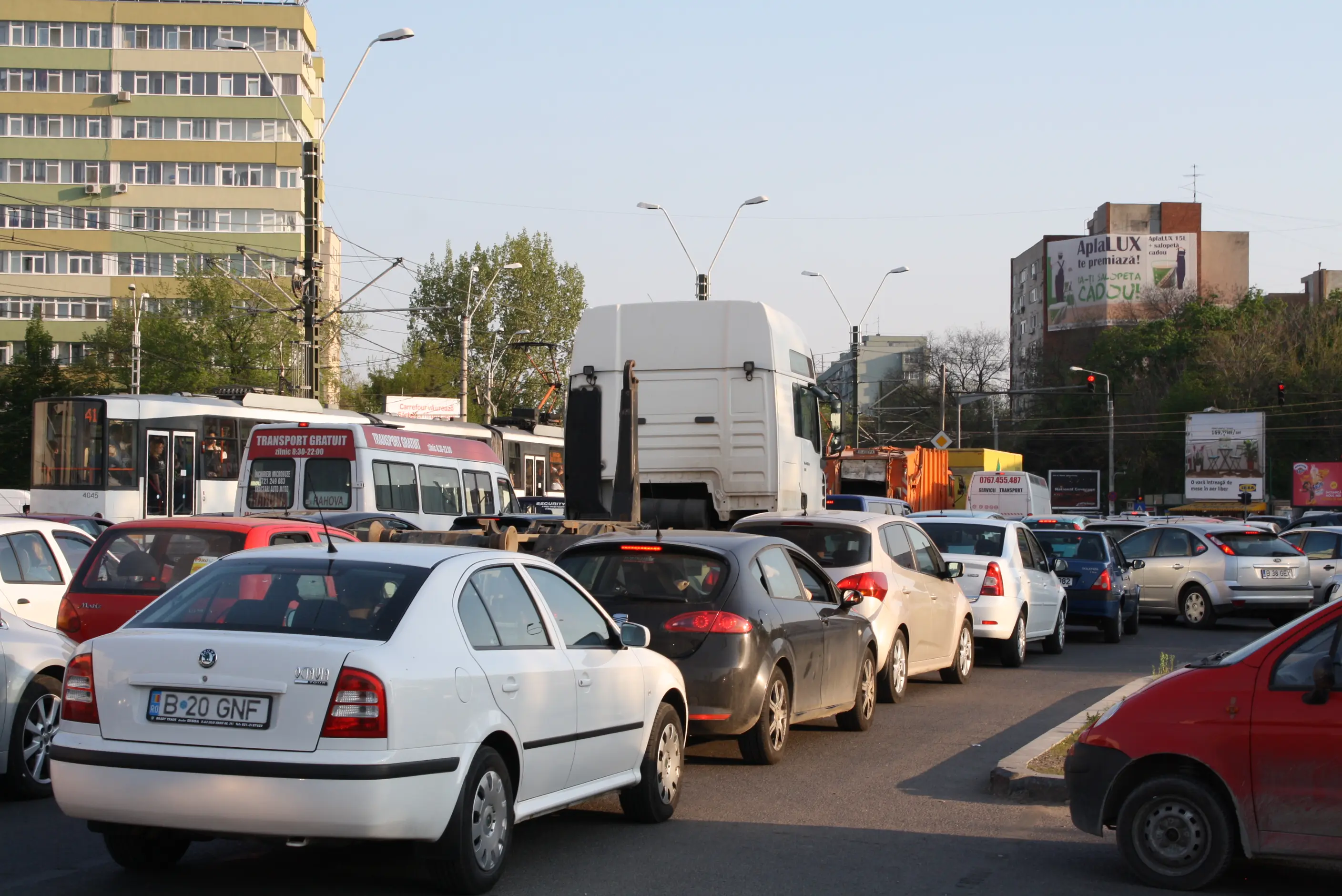 Locatie mesh Plaza Romania