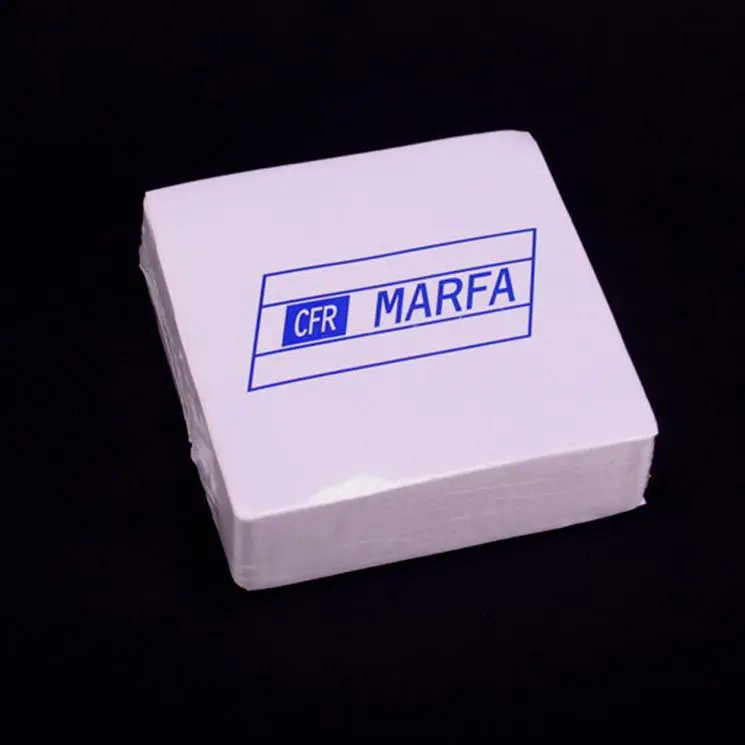 Tricouri comprimate in forma de patrat